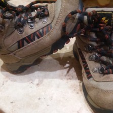 Продам ботинки для мальчика