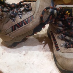 Продам ботинки для мальчика