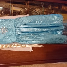 Новогодний карнавальный костюм платье Эльзы + парик