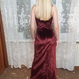 Платье вечернее, выпускное, длинное, в пол. Цвет марсала, бордо. Состояние нового. Размер S. Надето 1 раз.