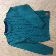 Красивый демисезонный свитер 