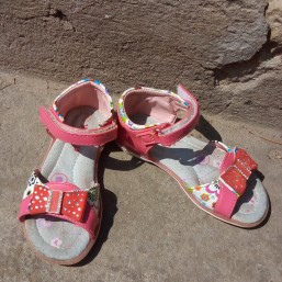 Летняя обувь для девочки