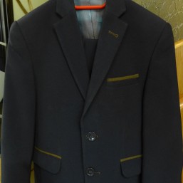 Школьный костюм для первоклассника