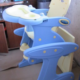 Продаю стульчик для кормления — трансформер