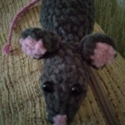 Мышка вязаная, ручная работа