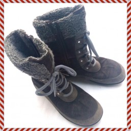 Сапоги Clarks (демисезонные, девочке) размер uk 10,5g  eur 28,5 