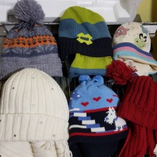 Шапки и шарфы для девочек и мальчиков