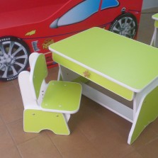Детский столик и стульчик с регулировкой высоты. Цвет лайм/ белый.