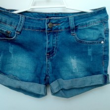Джинсовые шорты
