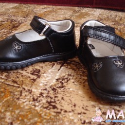 Туфельки на девочку 19 р.