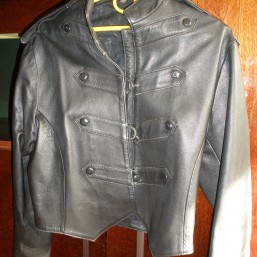 Куртка кожаная 