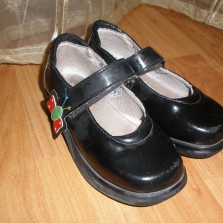 Обувь для девочки