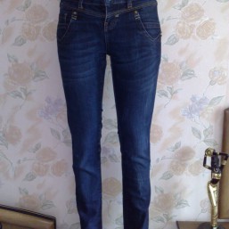 Джинсики сестрички