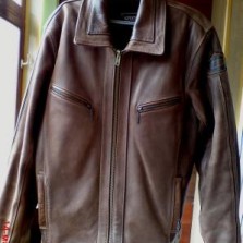 Кожанная куртка весна-осень