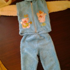  костюмы спортивные, кофты, штаны