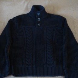 Свитер теплый