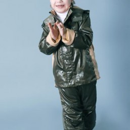 демисизонный костюм фирмы Baby Angel 122р