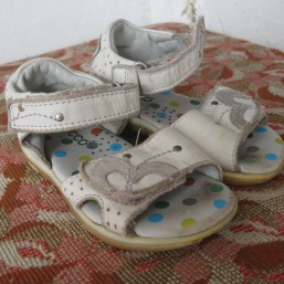 Обувь для девочки: сапожки ,туфельки, босоножки и др. (13-14см) 