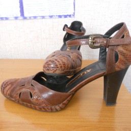 туфли кожанные,класные р.39