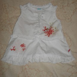 белое платьице