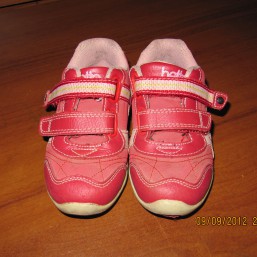 Кроссовки BETTO р. 25