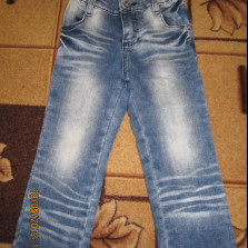 Джинсы