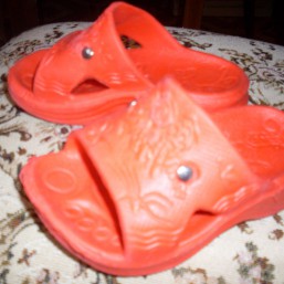 Шлепки красные