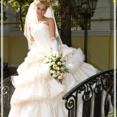 Елена Влади