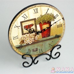 Часы на подставке 