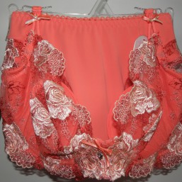 Распродажа белья! Мягкая чашка!