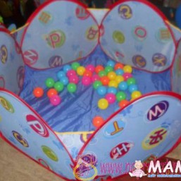  Раскладной облегченный манеж с шариками