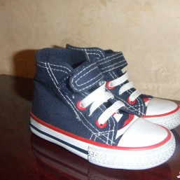 Кеды на мальчика р. 19