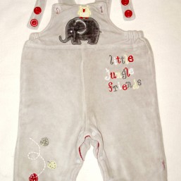 Тепленькие фирменные штанишки моего мальчика))